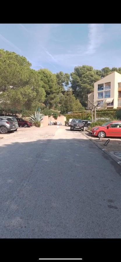A La Semaine Ou Au Jour / Location Studio Meuble 30M² La Ciotat Extérieur photo